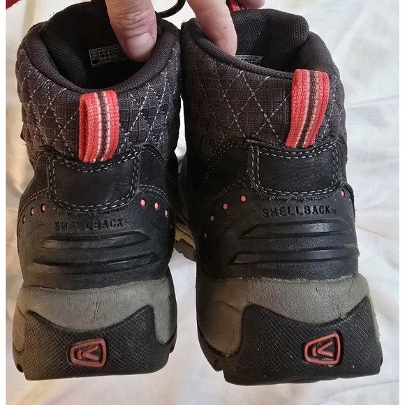 Keen Revel III Waterproof Hiking Boots Shoes Womens Size7 Black/Rose Dark Gray - Picture 3 of 7